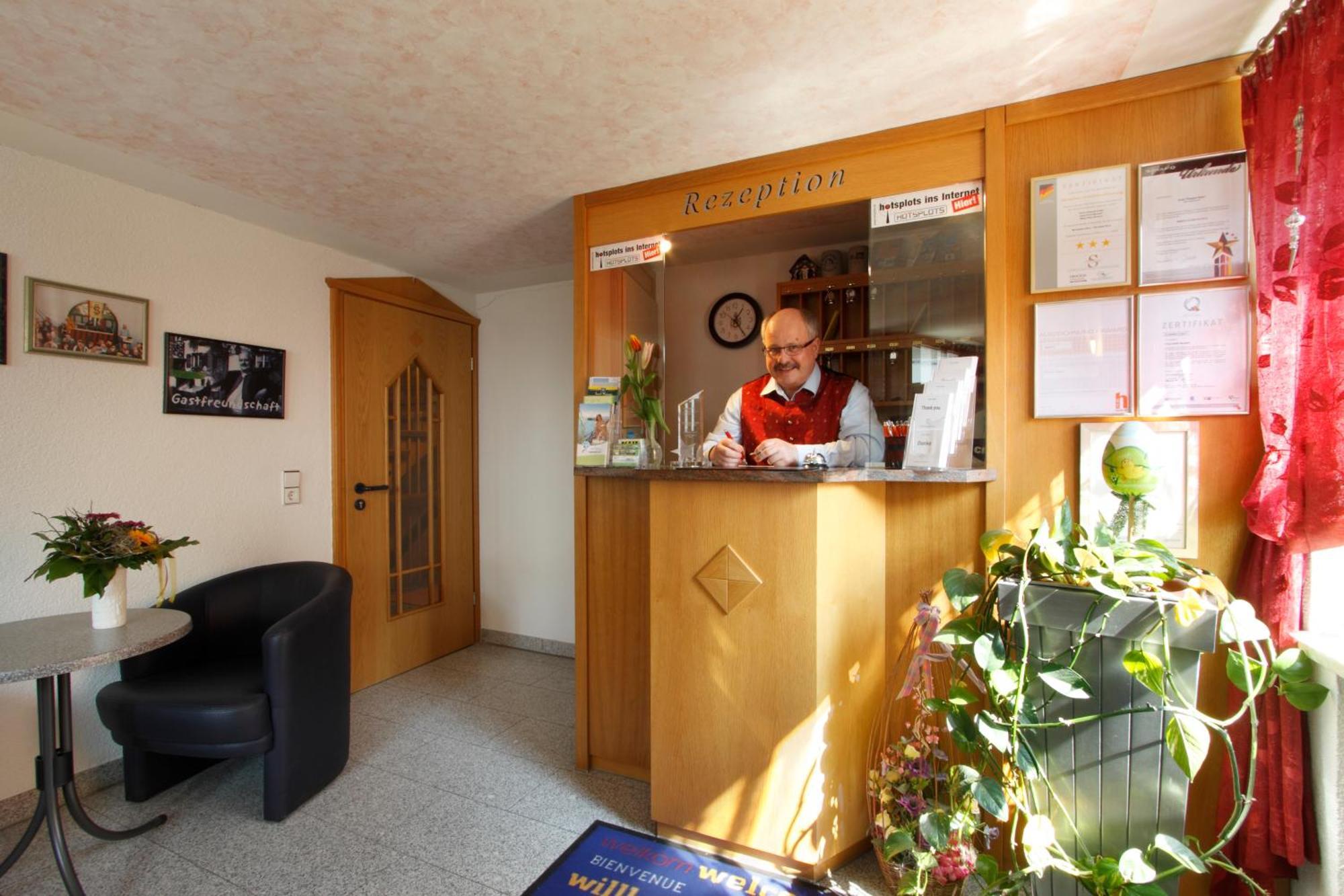 Hotel Pension Stern Bad Buchau Dış mekan fotoğraf